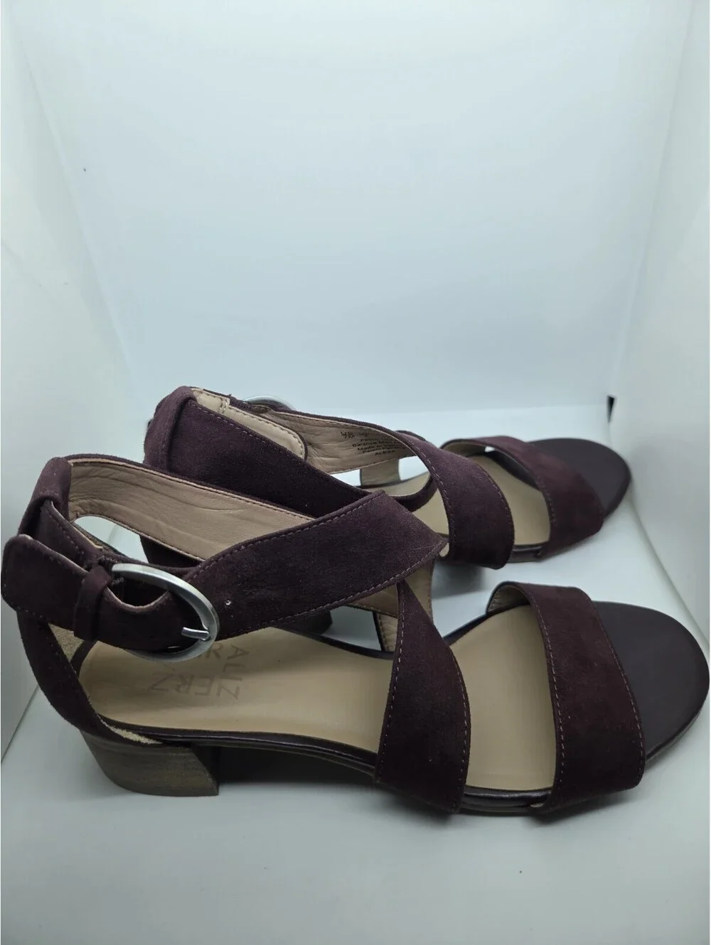 Naturalizer Alex Sandals Women 7M Plum Faux Suede Low Block Heel